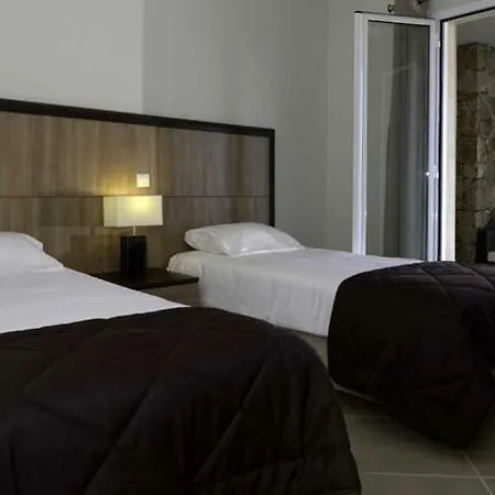 Porto-vecchio Sleeps 2 Pool Air Con Wifi بيت للعطل بورتو فيكشْيو